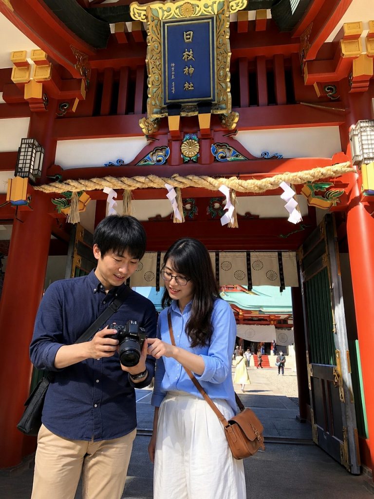 山王日枝神社、参道階段、佐久間とやよい