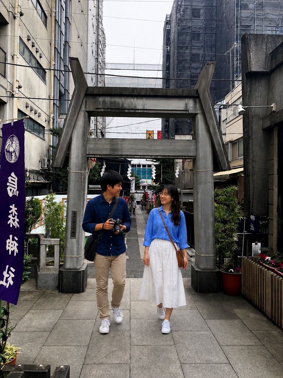 烏森神社、参道、佐久間とやよい